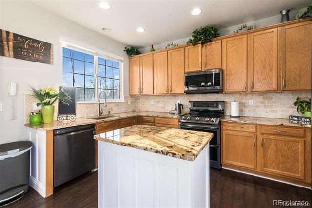 Building Photo - 2503 S Biscay Ct
