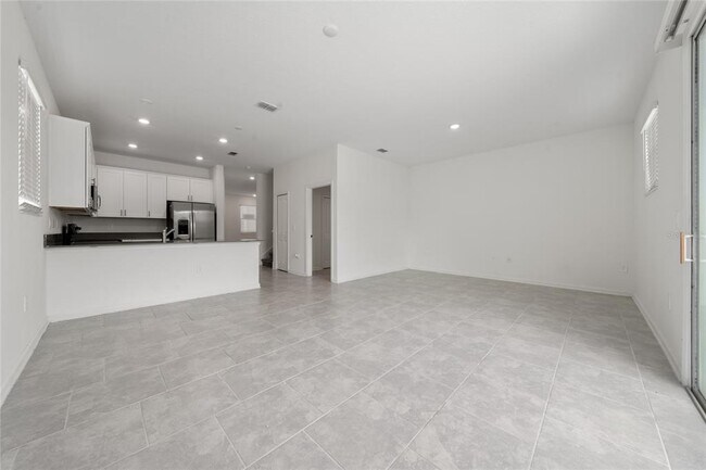 Building Photo - 7708 Stone Crk Trl