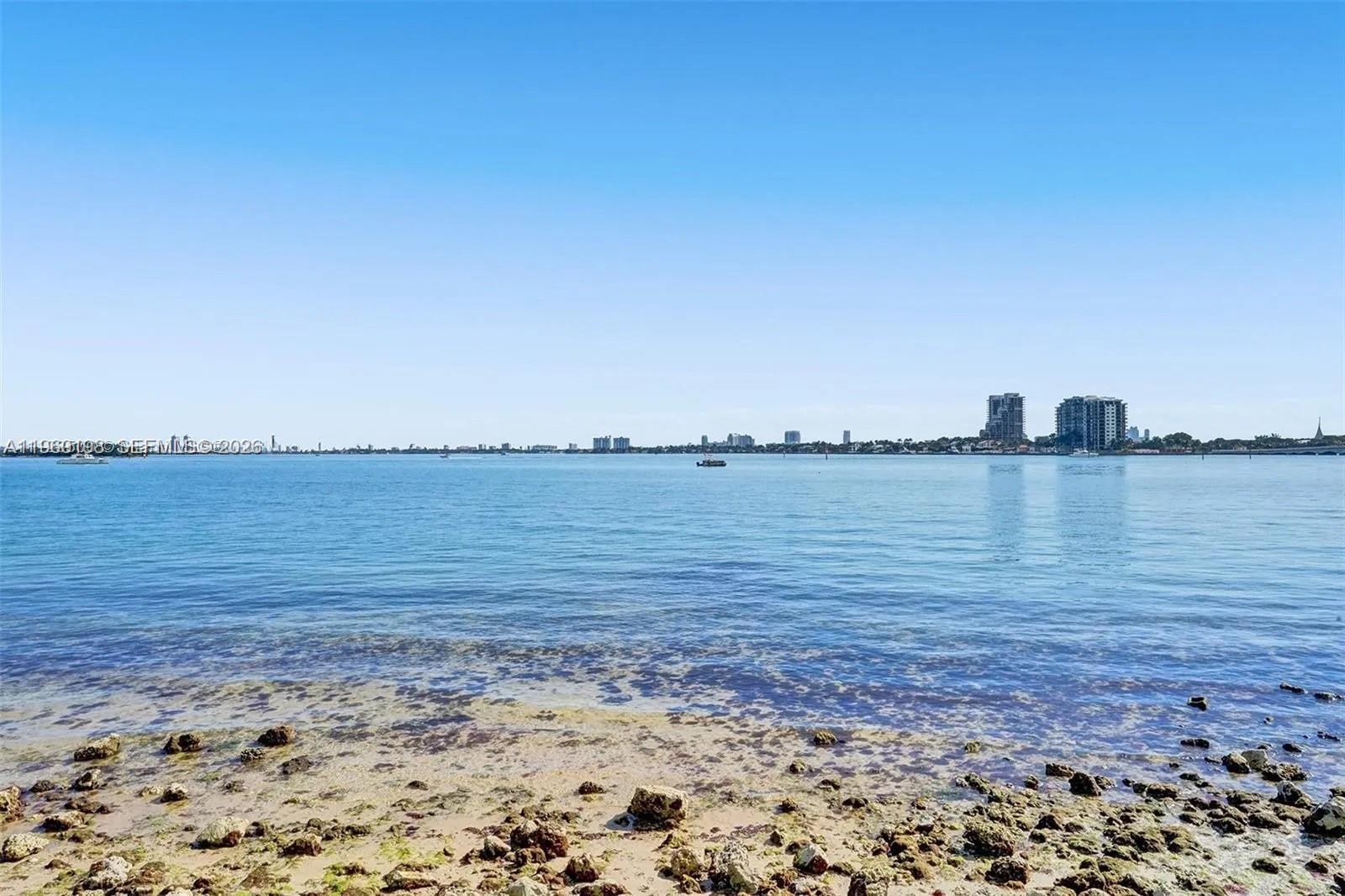 Building Photo - 488 NE 18th St