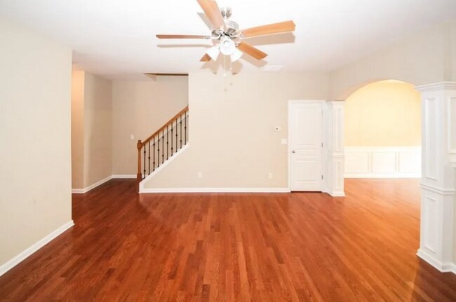 Building Photo - 4952 Longview Walk
