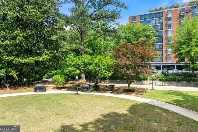 Building Photo - 130 26th St NW