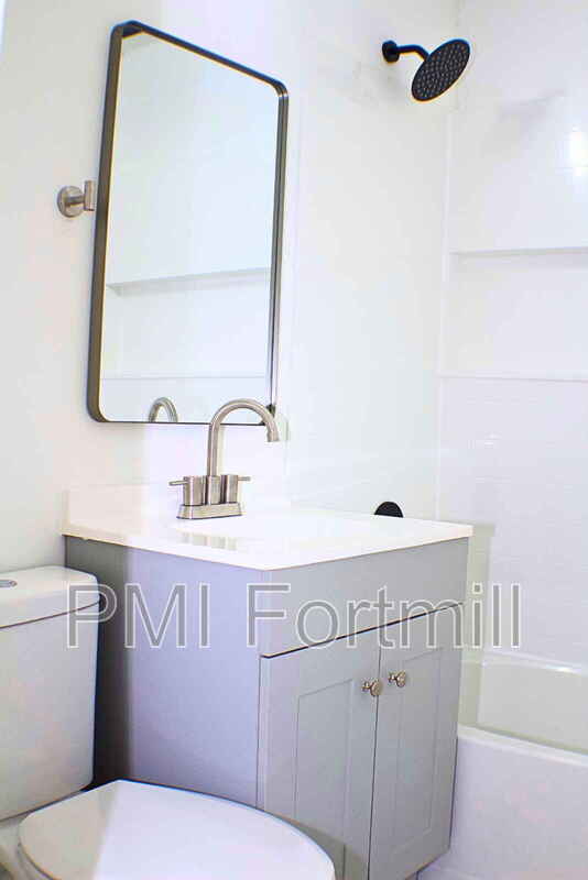 Building Photo - 209A Friedheim St