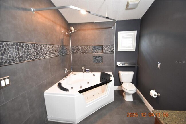 Building Photo - 6737 Eagle Feather Dr