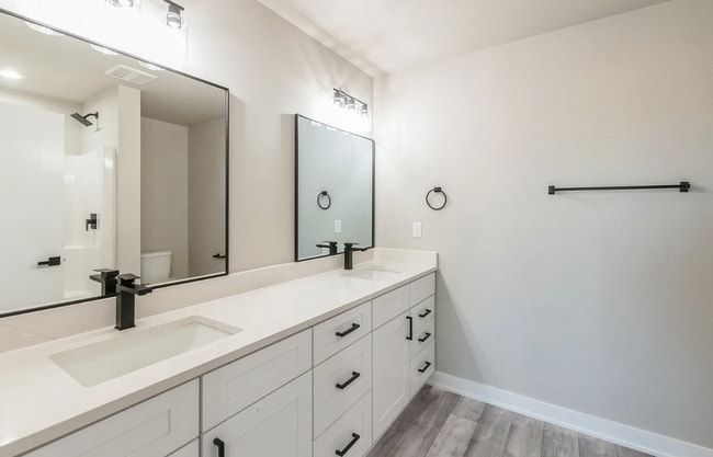 Building Photo - 14409 Springbrook Trl