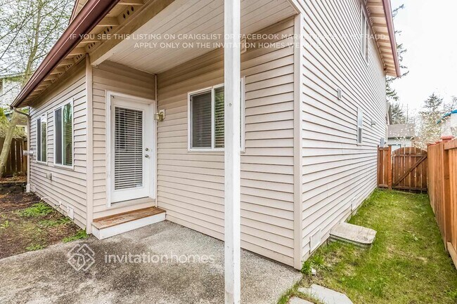 Building Photo - 12106 29th Ave W