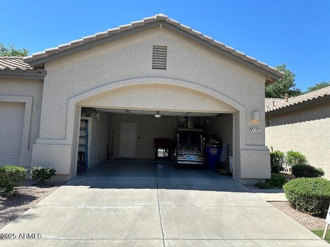 Building Photo - 9757 E Tranquility Way