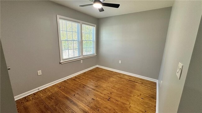 Building Photo - 1770 Springview Rd NW