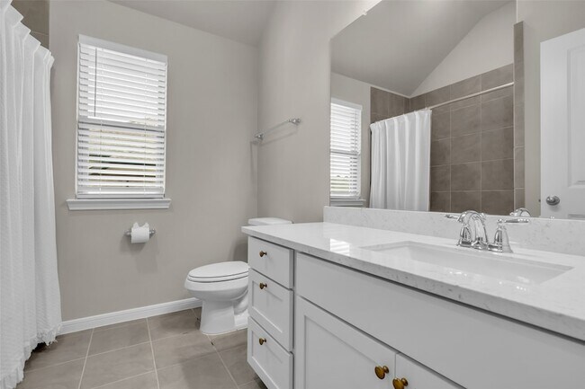 Building Photo - 32117 Magnolia River Trl
