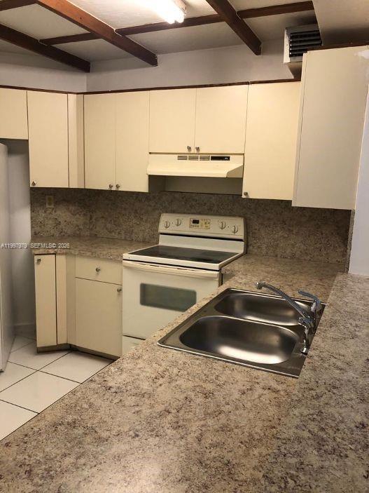 Building Photo - 10241 NW 9th St Cir