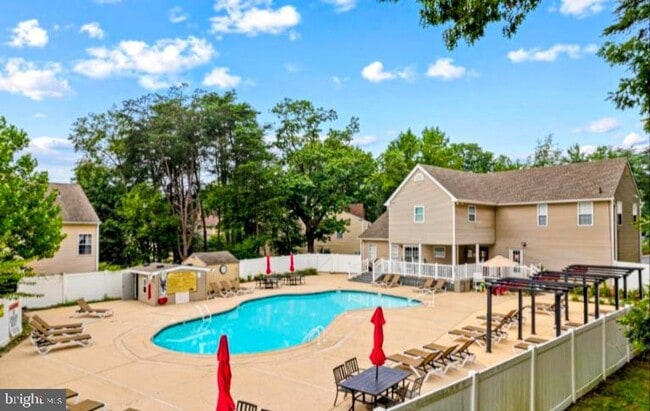 Building Photo - 1402 Tristram Cir