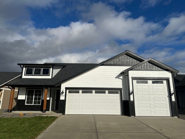 Primary Photo - Brand New Rathdrum Home