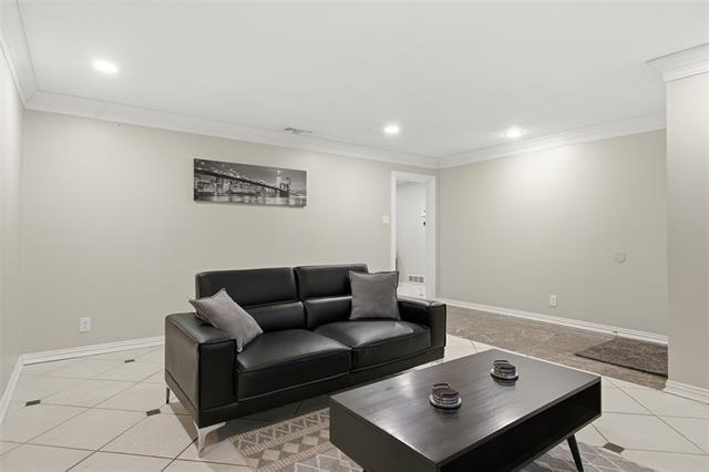 Building Photo - 3165 Darvany Dr