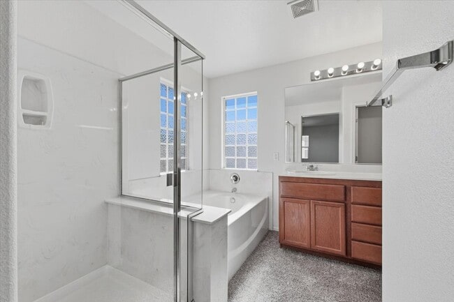 Building Photo - 6217 Blushing Willow St