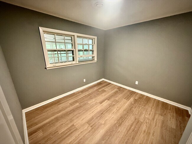 Building Photo - 5114 Old Canton Rd