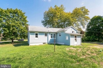 Building Photo - 2041 W Main St