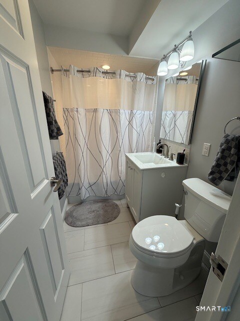 Building Photo - 887 Farmington Ave