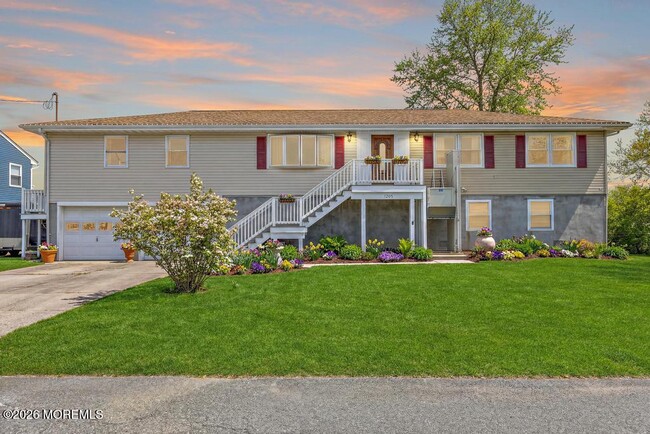 Building Photo - 1205 High Ave