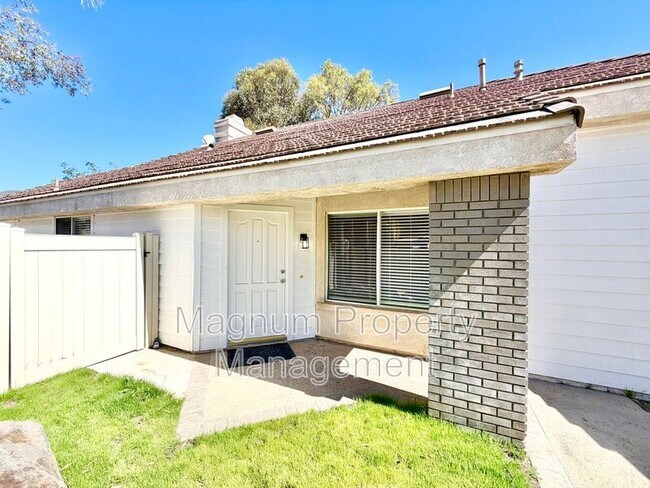 Building Photo - 22988 Joaquin Ridge Dr