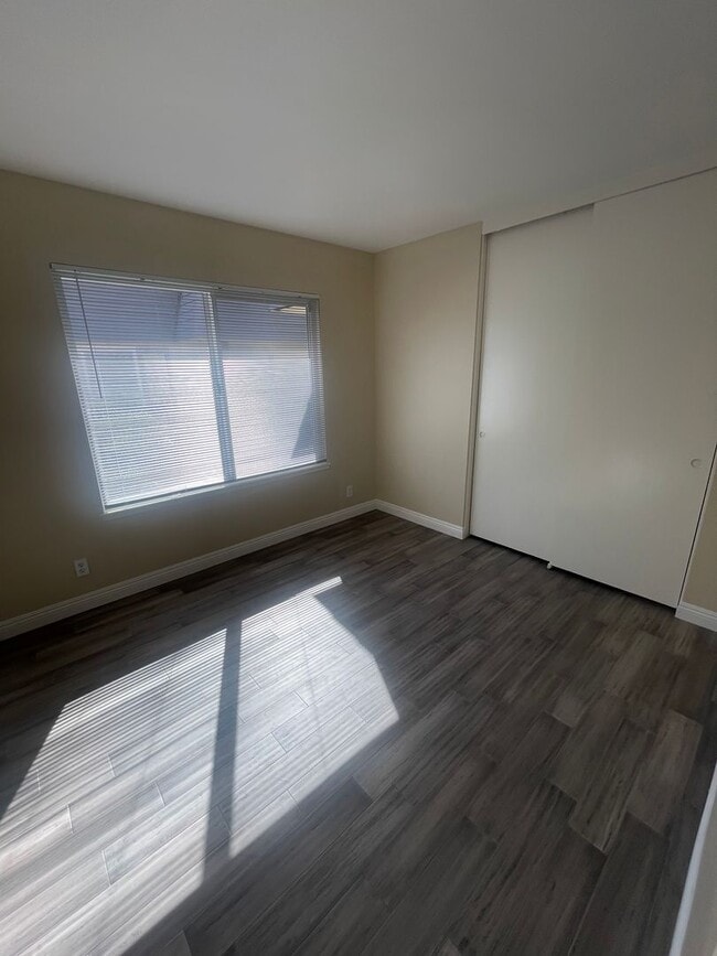 Building Photo - 3 Bed, 2 Bath Tanglewood For Rent- Single Story w/ Garage and AC!