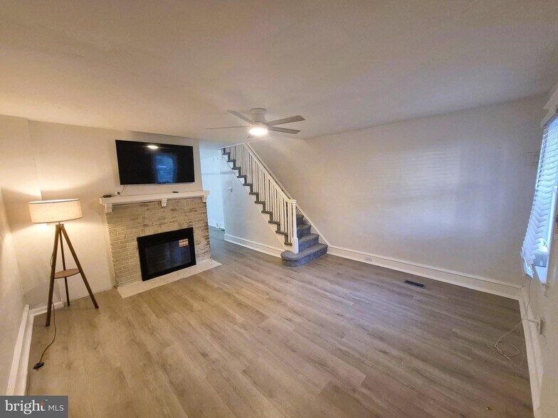 Building Photo - Freshly updated 3-bedroom, 1-bath home in Germantown