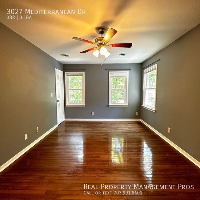 Building Photo - 3027 Mediterranean Dr