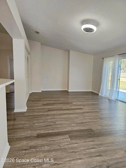 Building Photo - 1736 Vista Lake Cir