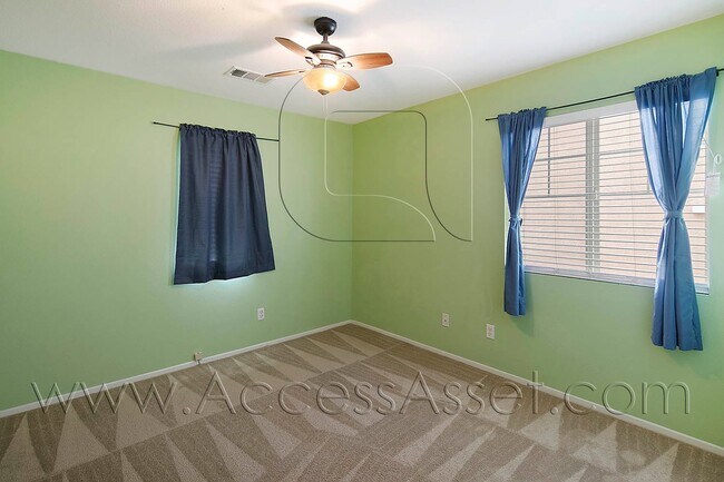 Building Photo - Charming 4 Bedroom, 3 Bathroom Home in Murrieta with Spacious Layout & Bright Interiors