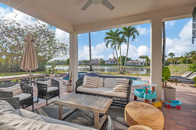 Building Photo - 11615 Paradise Cove Ln