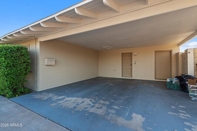 Building Photo - 2548 N 68th Pl