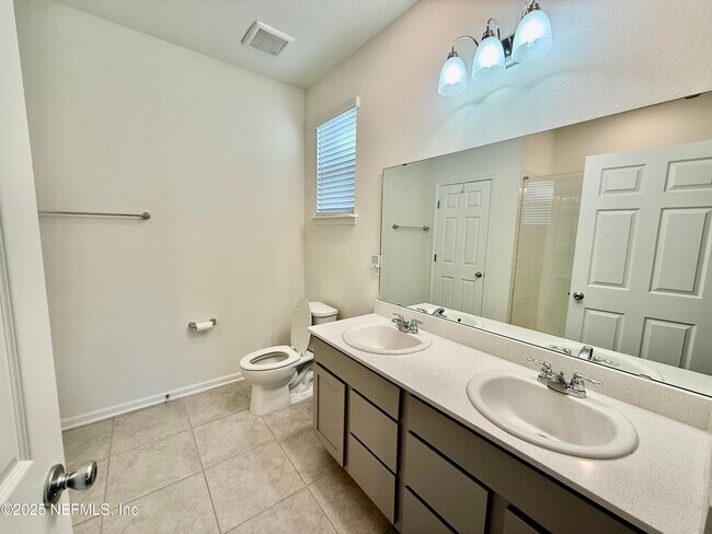 Building Photo - 13525 Brookwater Dr