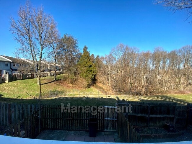 Building Photo - 3456 Beale Ct