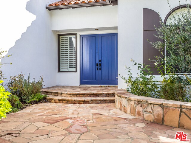 Building Photo - 3806 Paseo Primario