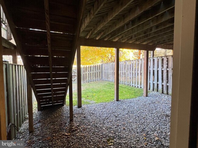 Building Photo - 9526 Bellhaven Ct