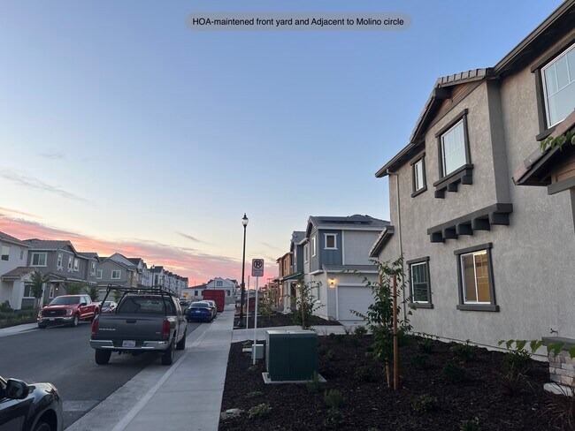 Building Photo - 5632 Molino Cir