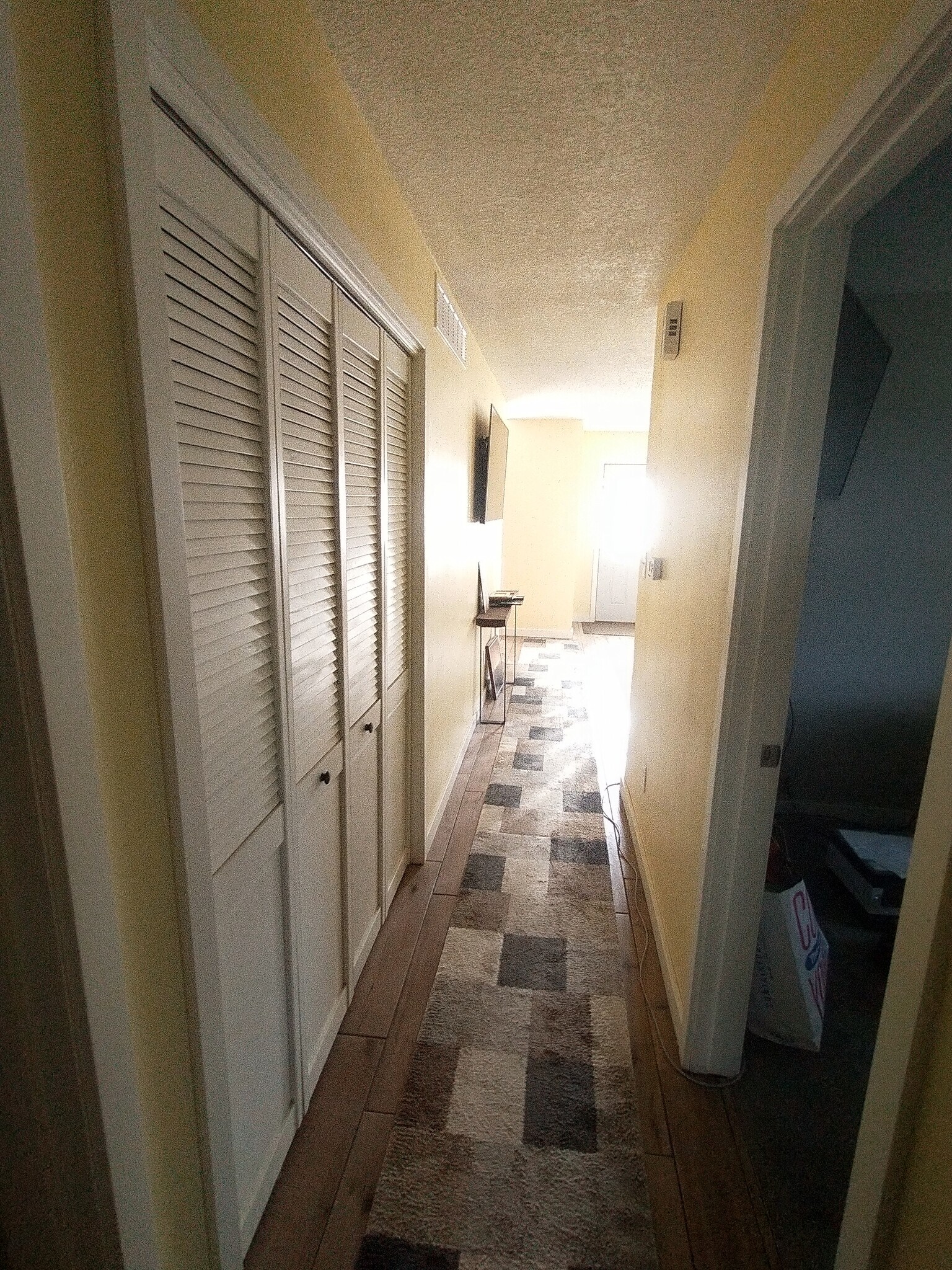 Building Photo - 808 Roosevelt St