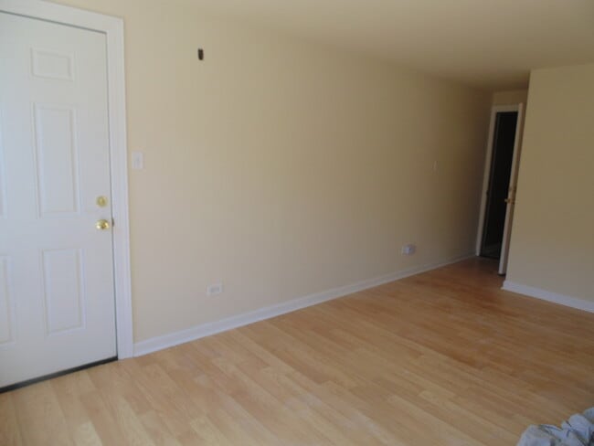 Building Photo - 1002 Parkwood Dr