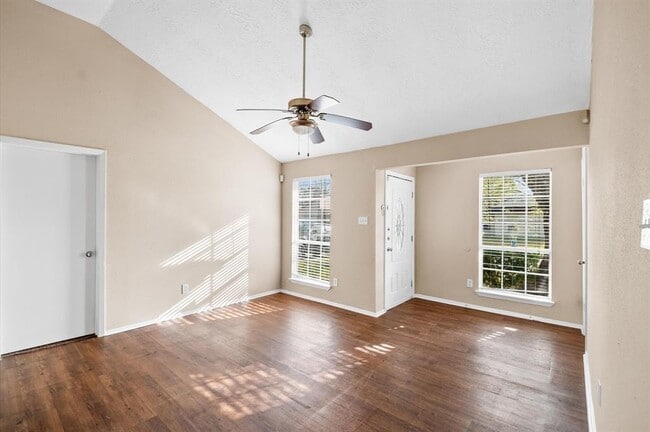 Building Photo - 1026 Melford Ave