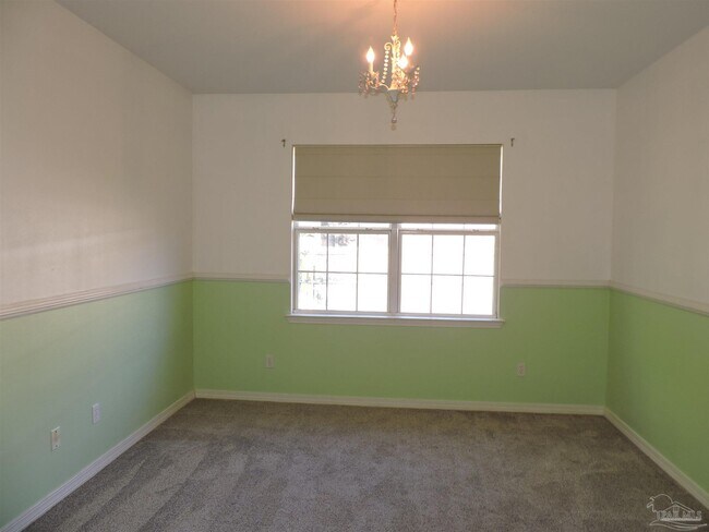 Building Photo - 4986 Vizcaya Dr