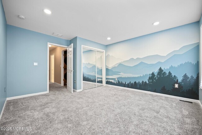 Building Photo - 18 Smock Ct