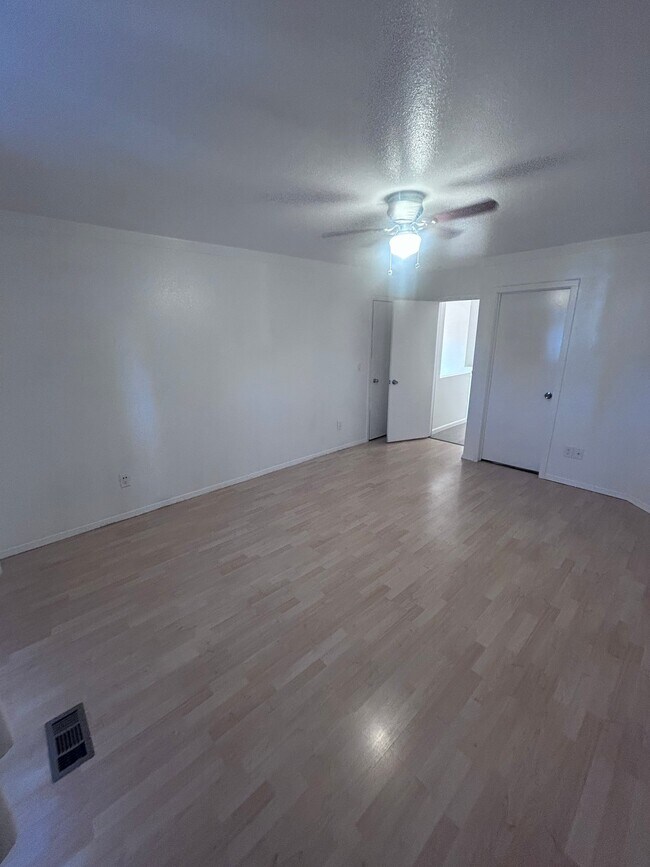 Building Photo - 2940 Sunspot Cir