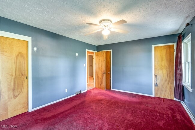 Building Photo - 4017 Bellaire Ln