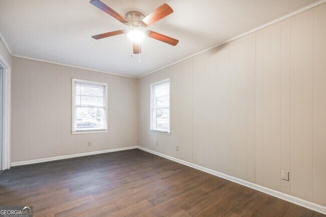 Building Photo - 8030 Kendrick Rd