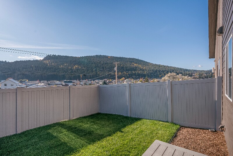 Building Photo - 128 W View Dr