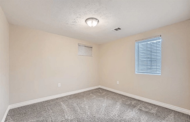 Building Photo - 3451 W 95th Ave