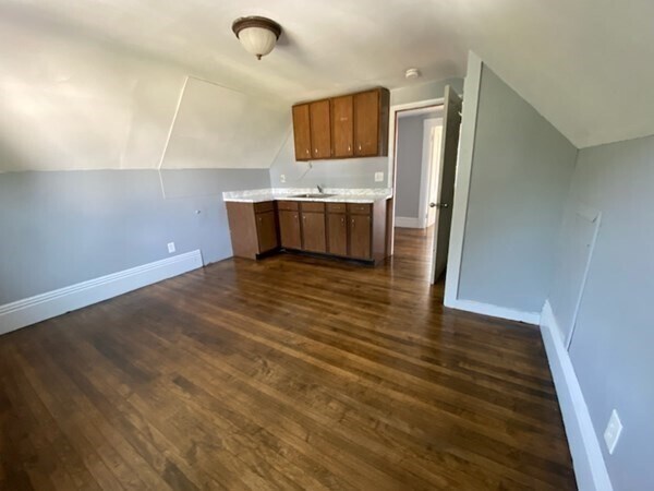 Building Photo - 17 Harding Ave