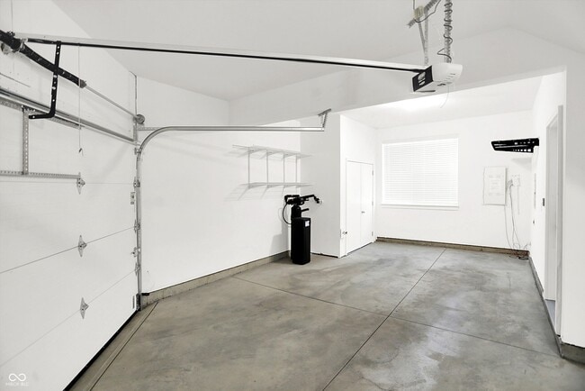 Building Photo - 1303 Deloss St