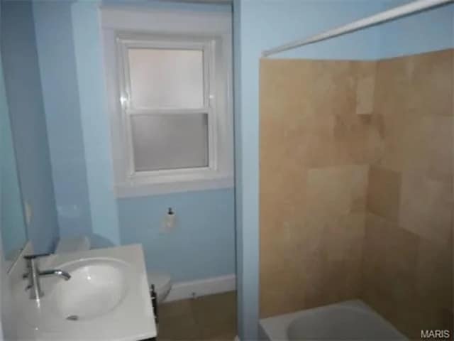 Building Photo - 536 Rosedale Ave