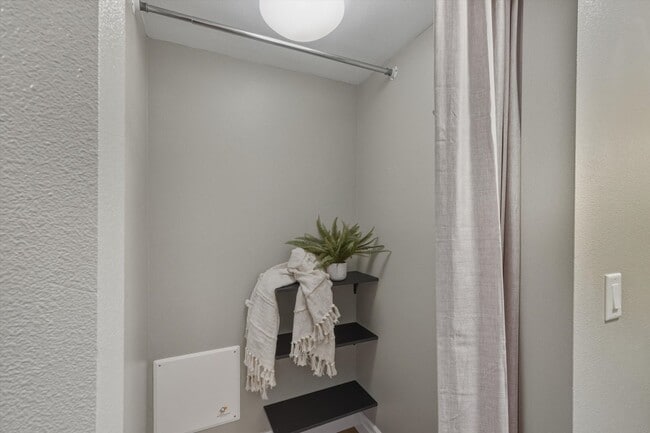 Building Photo - Studio in Heart of Fairhaven