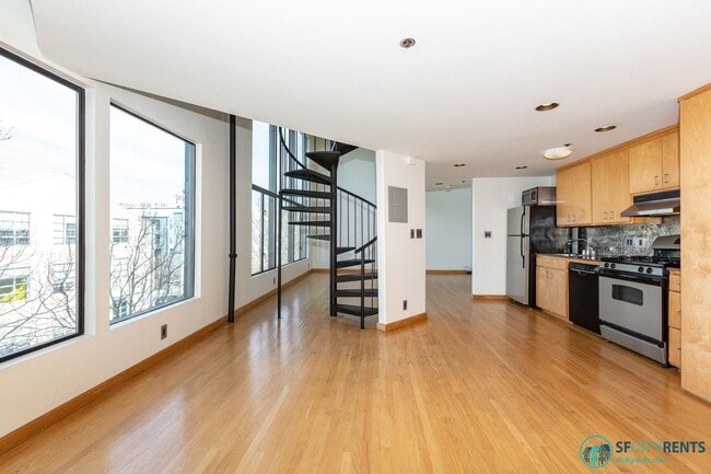 Building Photo - Mission District: Top Floor Loft w/ Roof Deck, Parking & W/D in unit