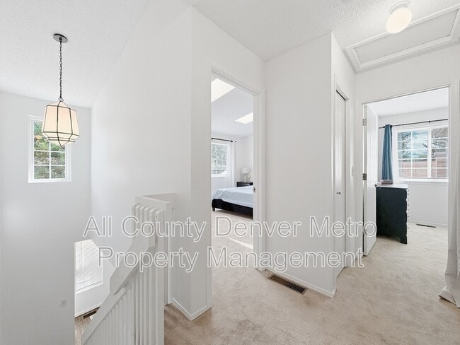 Building Photo - 8418 Everett Way
